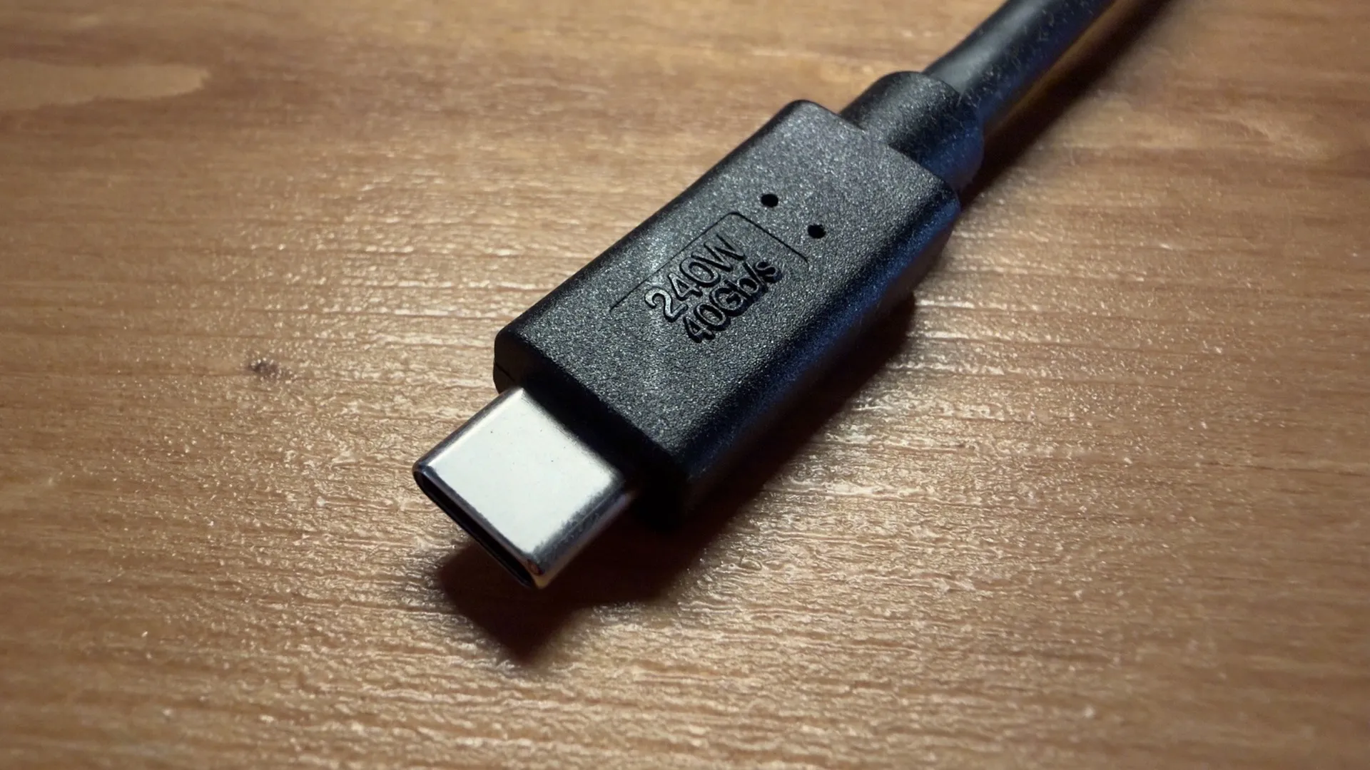 usb4-40gbps-cable-connector-1.jpg